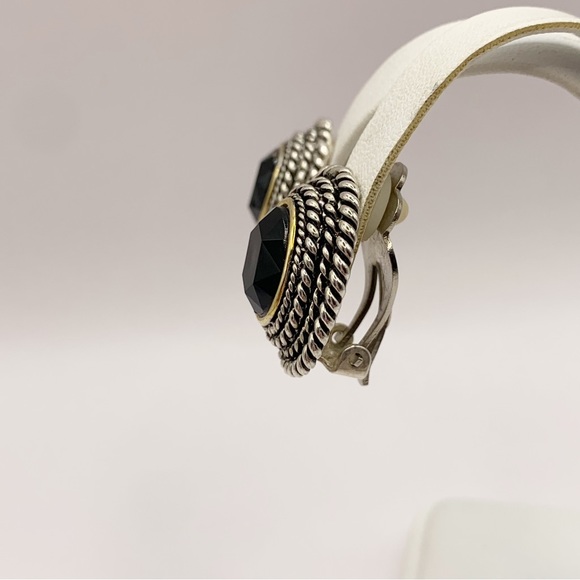 Silver gold rope textured setting with dark faceted glass stone clip on earrings - Picture 11 of 16